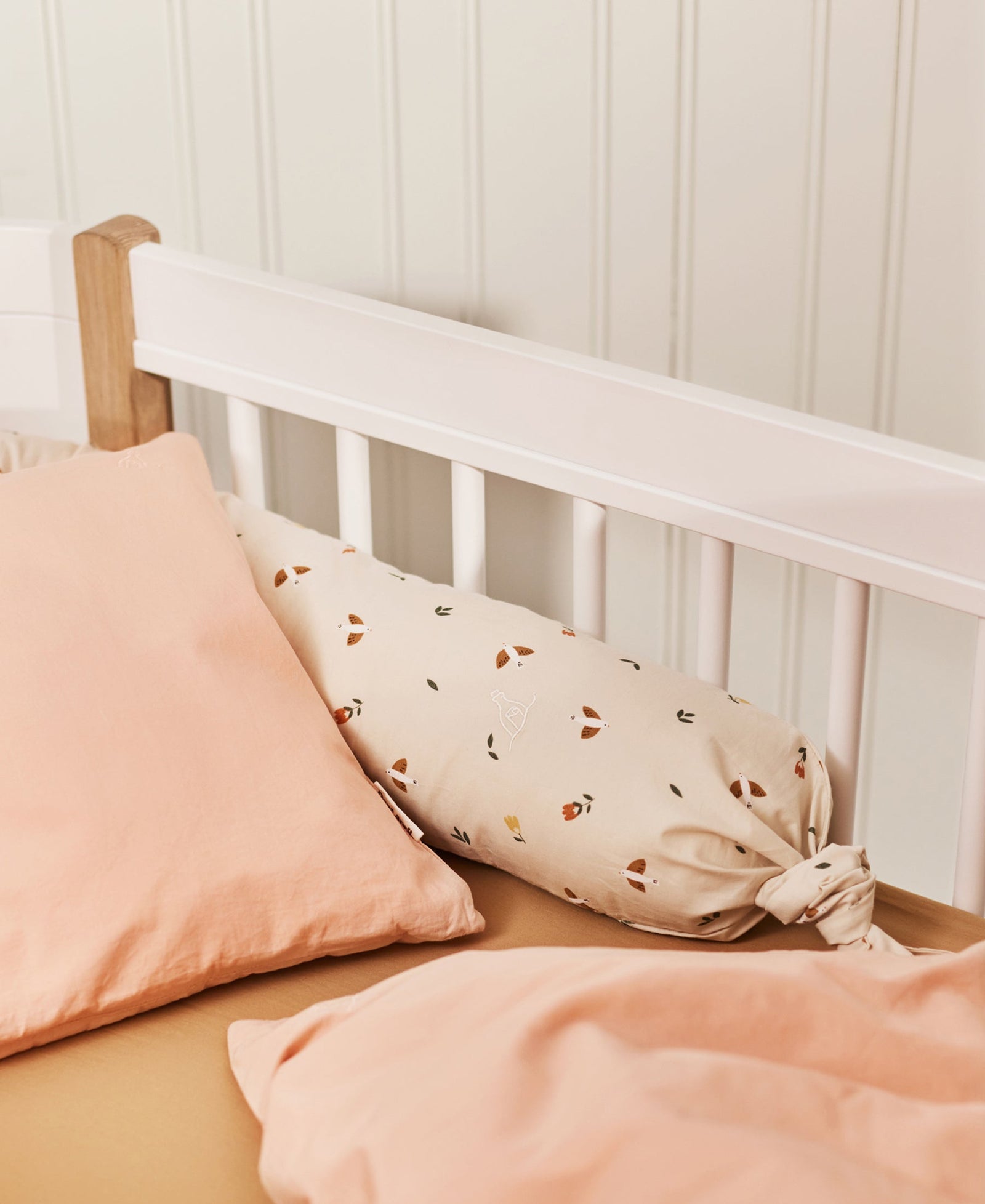Bed Snake Songbirds Dear April Com